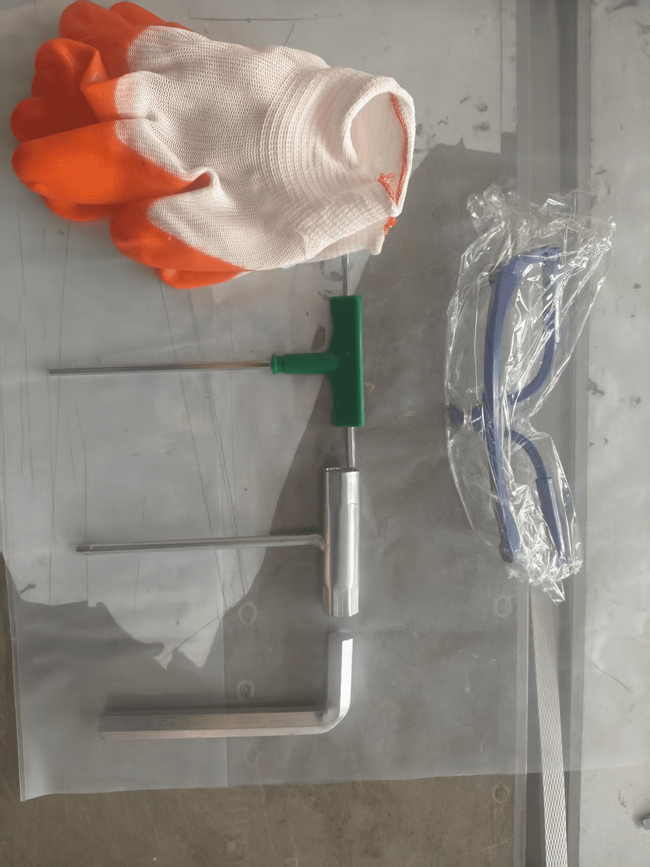 Dual-Wheel Opposite-Direction Cutting Saw